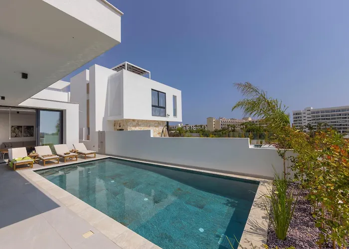 Aqua Pearl 9 Villa