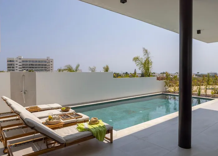 Aqua Pearl 9 Villa