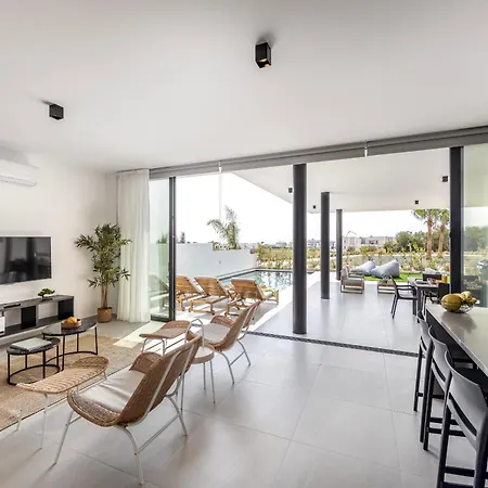 Aqua Pearl 9 Protaras