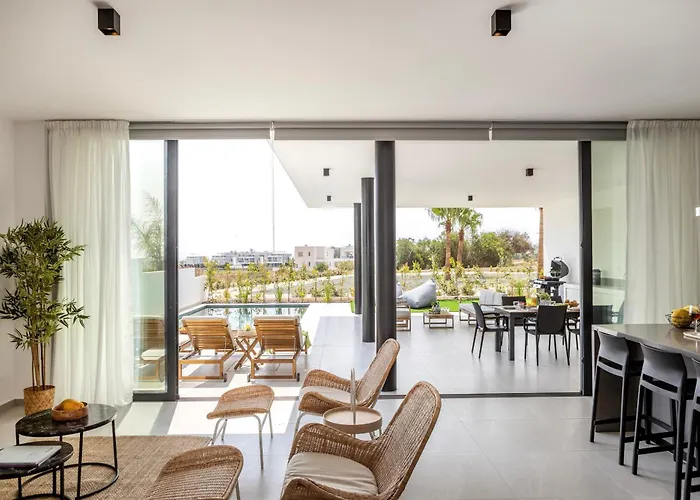 Aqua Pearl 9 * Protaras